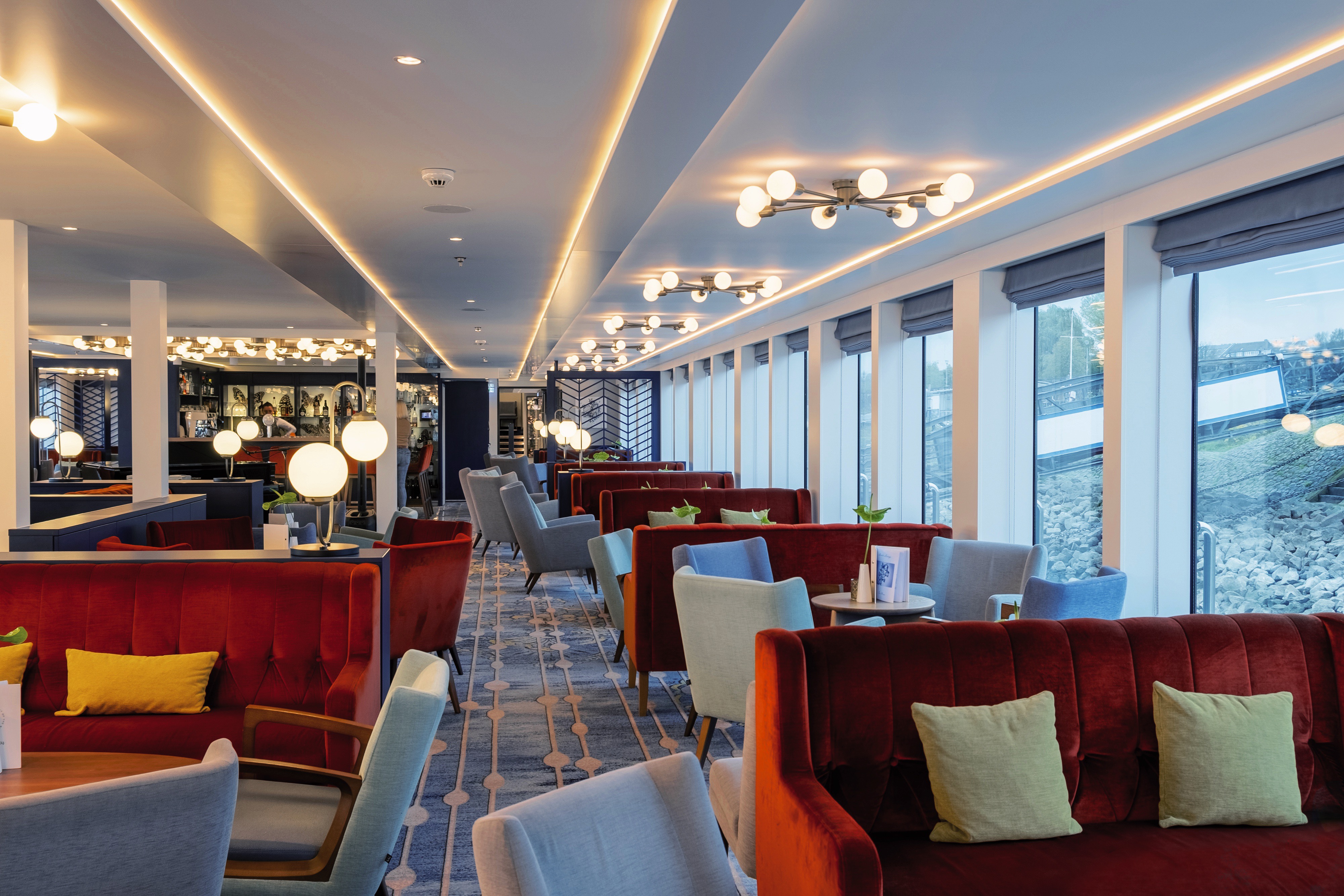 Spirit of the Rhine - Lorelei Lounge